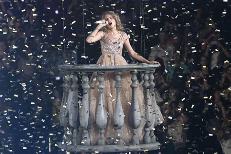 Picture Of Taylor Swift In Speak Now World Tour Taylorswift