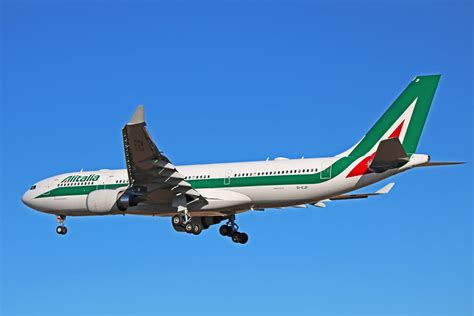 EI-EJP: Alitalia Airbus A330-200 (1 of 14 in Main Fleet)