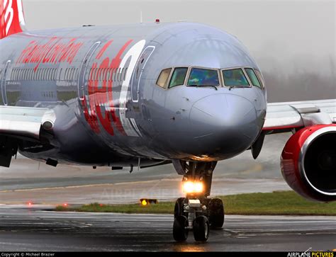 Submitted by seatguru user on. G-LSAG - Jet2 Boeing 757-200 at Manchester | Photo ID ...