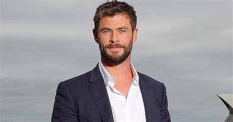 He also portrayed alternate version of thor in avengers: CHRIS HEMSWORTH věnoval na pomoc australským hasičům 1 ...