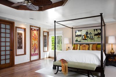 Oriental design is grounded in a floral motif, mostly featuring beautiful cherry blossom, lily or rose prints. 10 Bedroom Design with Oriental Style, Get a unique Rooms ...