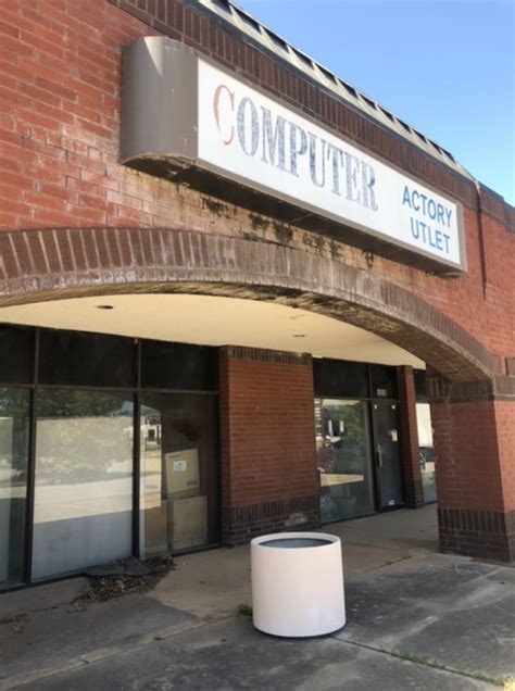 Check spelling or type a new query. This Abandoned Computer Store Is a Time Capsule of Early ...