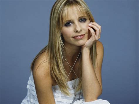 Sarah Michelle Gellar Hot Pictures Photo Gallery And Wallpapers