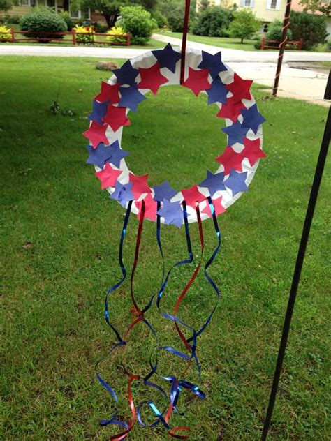 20 Easy Crafts To Keep Kids Busy On 4th Of July