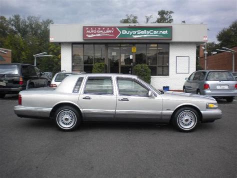 1995 Lincoln Town Car Signature For Sale In Fairfax Virginia Classified