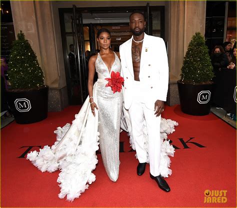 Dwyane Wade Bared His Abs While Attending Met Gala With Wife