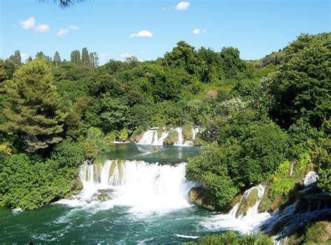 Der höchste gipfel ist mit 1.528 m der veliki risnjak. Nationalpark Krka in Kroatien - Fotos
