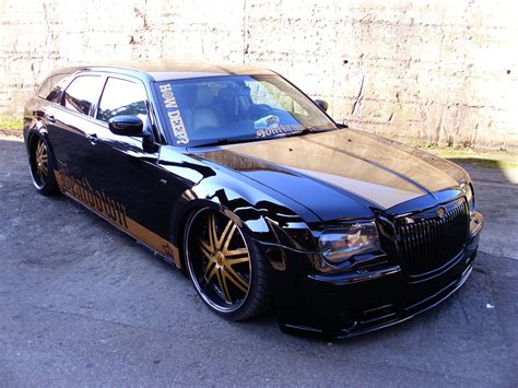 Wir posten eure dicken jedes wochenende, schickt uns die bilder per privatnachricht. Chrysler 300C Touring Tuning | Hattingen 2015 | Hog ...