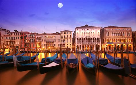 Venice Italy A City On The Water Wallpaper Hd City 4k Wallpapers