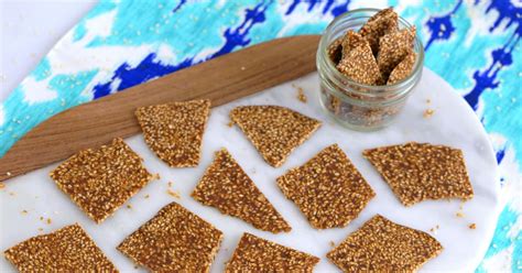 Crunchy Sesame Brittle Clean Vegan Candy Recipe Mind Over Munch