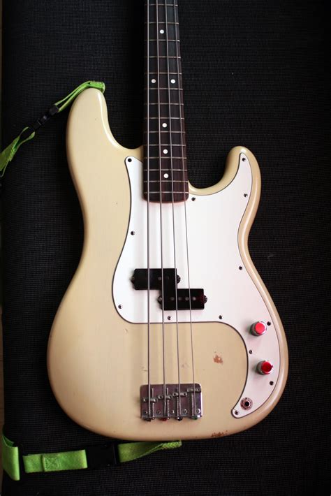 Fender Highway One Precision Bass 2006 2011 Image 534091