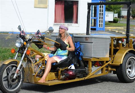 Trikes Three Wheeled Motorcycles On Rise As Riders Age The New York