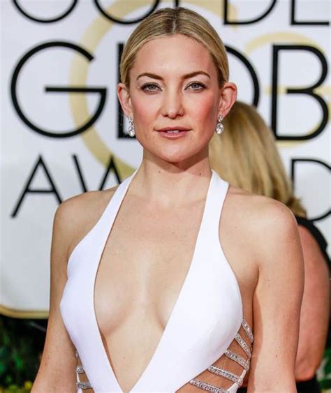 Hollywood Actress Kate Hudson In Pictures Kate Hudson Smoulders As She Flashes Underwear In