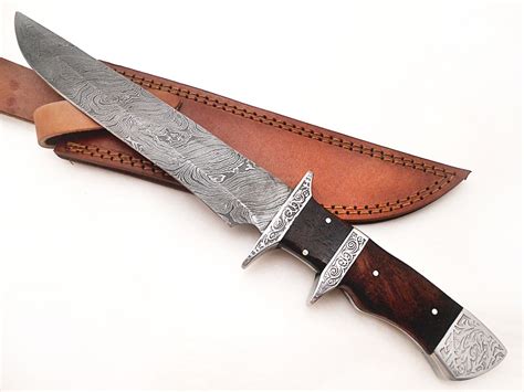 Full Tang Damascus Steel Blade Bowie Hunting Knife Rosewood Engraved 2fe