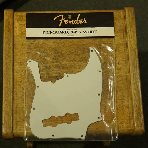 Fender Pickguard Jazz Bass 10 Hole Mount White With Truss Rod Notch