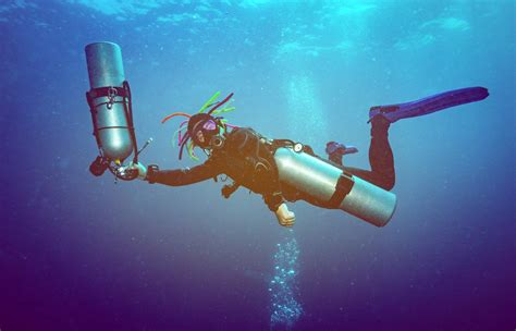 How A Scuba Divers Tank And Regulator Work Desertdivers