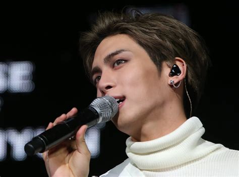 ¿Quién es Jonghyun, el cantante surcoreano hallado muerto del que todo