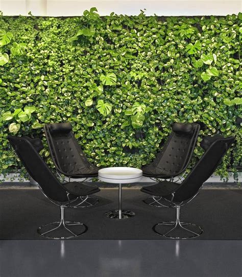 8 Reasons Why Green Walls Are Awesome