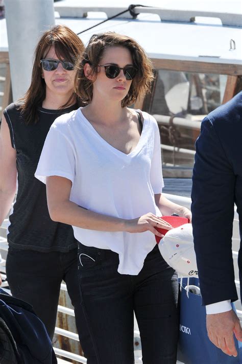 Kristen Stewart Leaves 2015 Venice Film Festival 0906