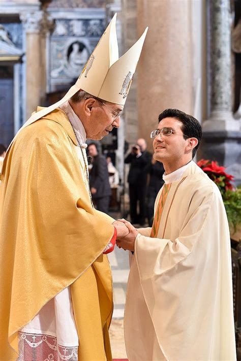 Andrés villarreal is a sociologist and social demographer specializing in the areas of international migration, race and ethnicity, social stratification, and health in social context. P. Andrés Villarreal en el abrazo de la paz | Priest ...