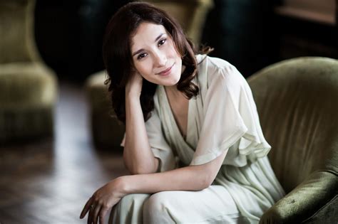 Sibel Kekilli Wallpapers Images Photos Pictures Backgrounds