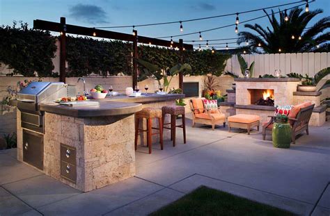 25 Amazingly Cozy Backyard Retreats Designed For Entertaining