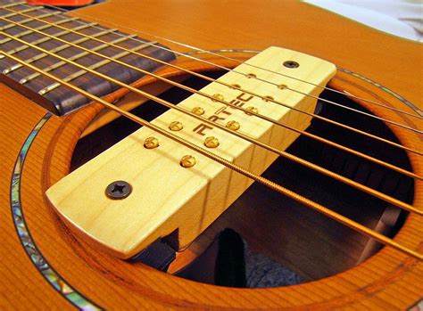 Acoustic Guitar Soundhole Pickup 6 Or 12 String In Maple Humbucker Type
