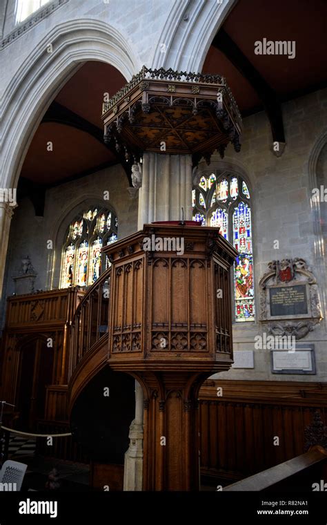 Church Pulpit Uk Hi Res Stock Photography And Images Alamy