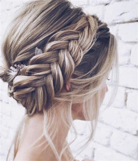 It is just as important to know what kind of bridal hair accessories to wear in your hairstyle, as it is the style itself. 21 Most Outstanding Braided Wedding Hairstyles - Haircuts ...