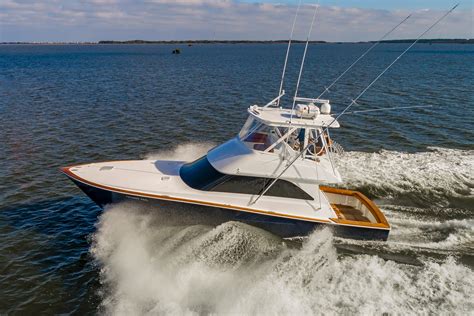 45 Viking 45 Convertible 2004 Chasin Tail Hmy Yachts