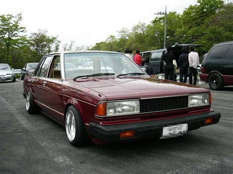 view of nissan bluebird 910 photos video features and tuning of vehicles