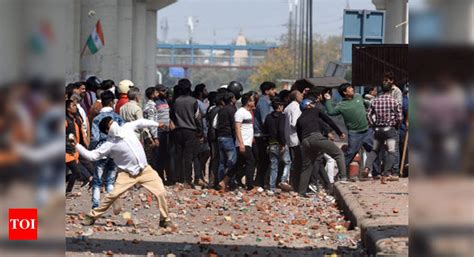 How Violence Spread In Delhi As Cops Failed To Stem Riot Delhi News
