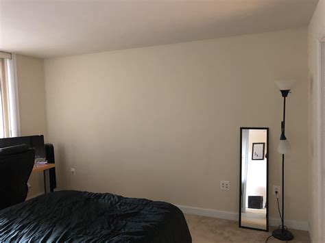 Looking For Help With An Empty Bedroom Wall Rmalelivingspace