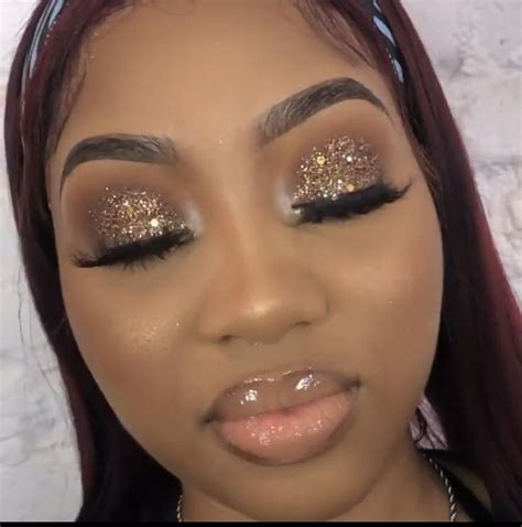 The Brown Looks Great On Her 😻😻 Video Makeup Inspiration Rose Gold Makeup Looks Glitter