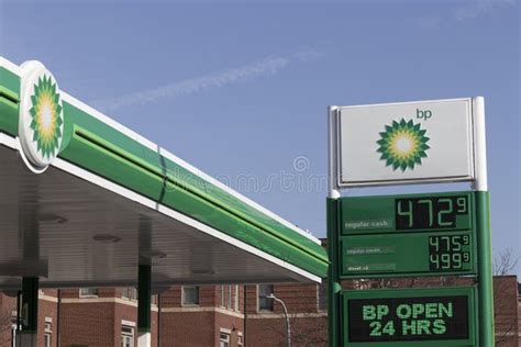Bp Retail Gas Station Bp And British Petroleum Is A Global British Oil