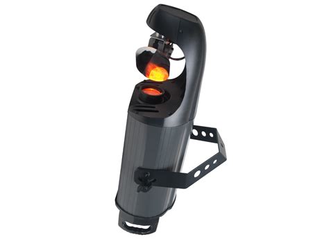 Justru, lampu jenis ini memiliki dua warna pencahayaan, yakni soft warm dan cool daylight. Jenis-jenis Lampu Panggung dan Tips Pemasangannya
