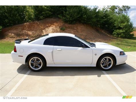 2004 Oxford White Ford Mustang Gt Coupe 68523562 Car