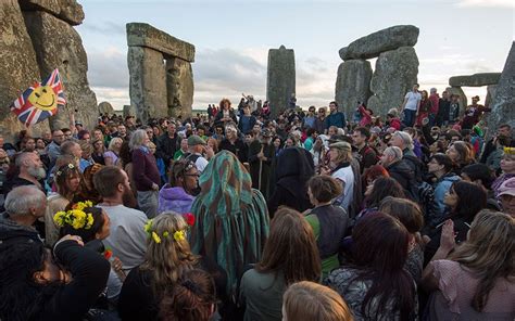 The Longest Day Of The Year Summer Solstice At Stonehenge In Pictures
