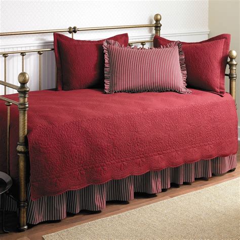 Twin Size 5 Piece Daybed Cover Ensemble Quilt Set In Scarlet Red Cotton