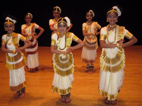 What is the most popular dance in india? Eight Forms of Famous Indian Classical Dance