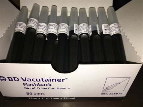 Stainless Steel BLACK BD VACUTAINER FLASHBACK NEEDLE For Clinic Size