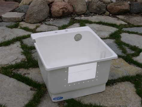 A simple solution for a broken pool skimmer or small pool that does not have one. DIY Skimmer - experience good or bad?