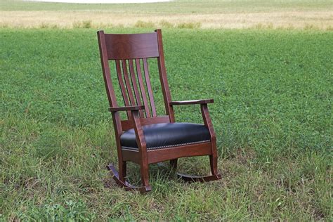 Mission Rocker | Amish Solid Wood Rocking Chairs | Kvadro Furniture