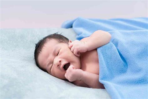 Kepala Bayi Peyang 6 Penyebab Dan Cara Mengatasinya Doktersehat