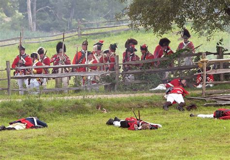 Redcoats And Rebels Drew More Than 1000 Revolutionary War Reenactors