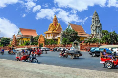 2 Days In Phnom Penh The Perfect Phnom Penh Itinerary Road Affair