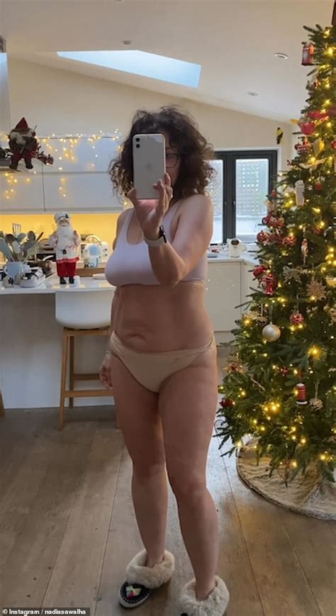 Loose Womens Nadia Sawalha Strips Down To Her Bra And Pants Daily Mail Online