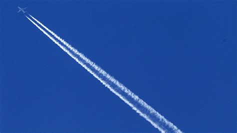 Study Airplane Contrails Add To Climate Change And Theyre Getting