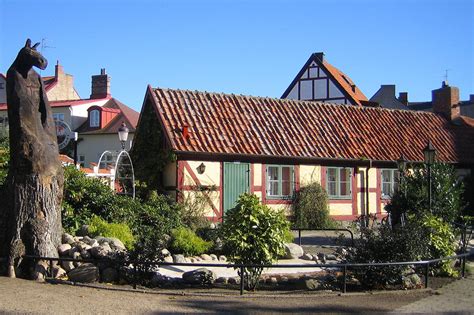 Discover ystad places to stay and things to do for your next trip. Bäckahästen i Ystad, menyer