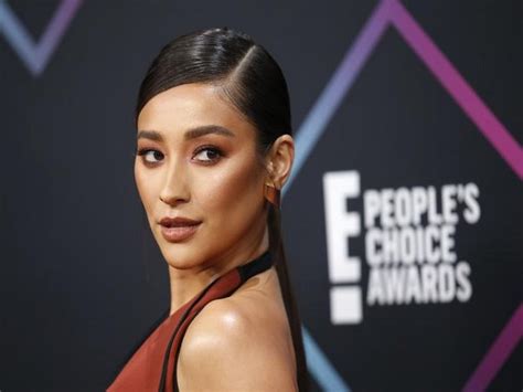 Shay Mitchell Tearfully Opens Up About Her Miscarriage